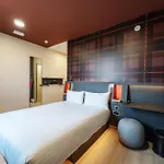 Easyhotel Paris Charles De Gaulle Villepinte Hotel Tremblay-en-France