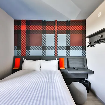 Hotel Easyhotel Paris Charles De Gaulle Villepinte Tremblay-en-France