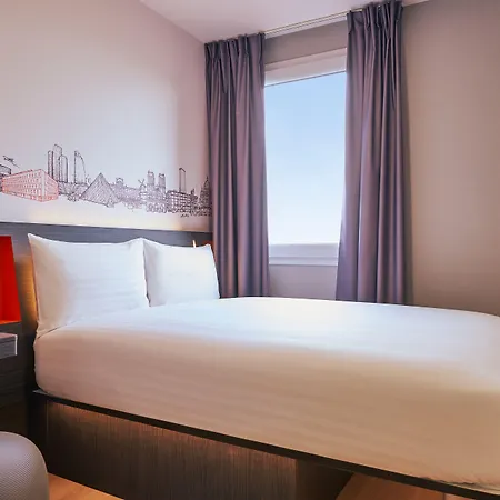 Easyhotel Paris Charles De Gaulle Villepinte 호텔