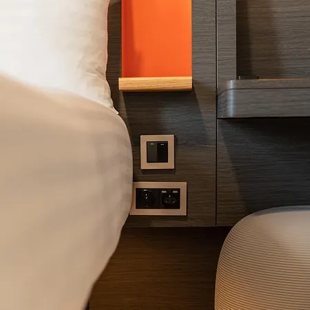 Easyhotel Paris Charles De Gaulle Villepinte 호텔 2*