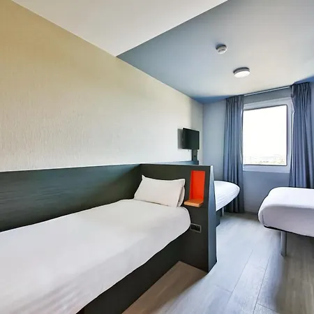 Easyhotel Paris Charles De Gaulle Villepinte 2*